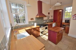 Kitchen- click for photo gallery